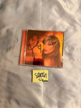 Taylor Swift TLOAS Signed CD #1